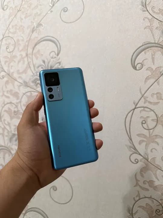 Xiomi 12T 8+8/256 Gb Sotiladi