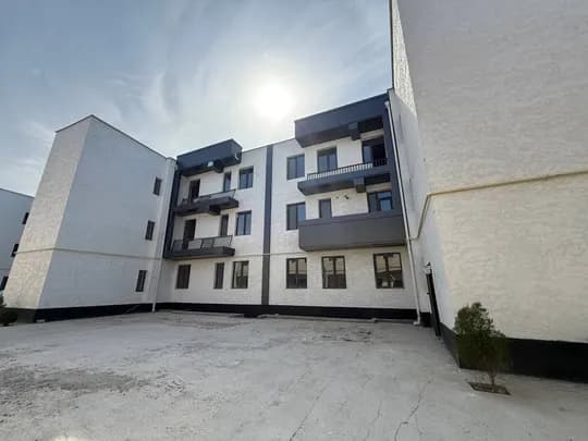 3-bedroom apartment in a new brick house