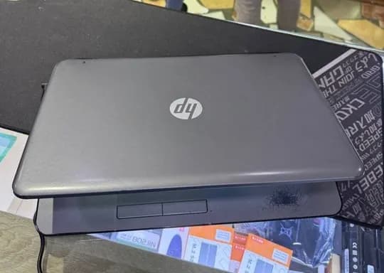 Hp LaptopCpu intel Core i3 3217U sotiladi