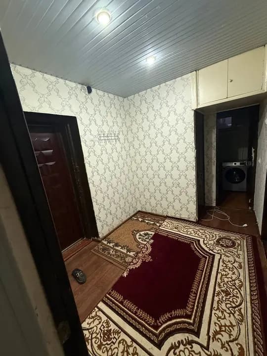 Ijaraga apartment beriladi 2 khonali 2 chi floor