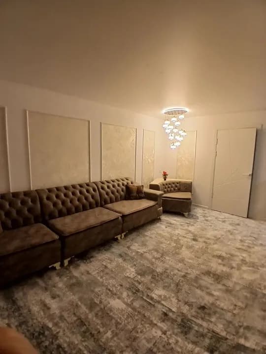 RENT 3 HONS 1 FLOOR LUXURY