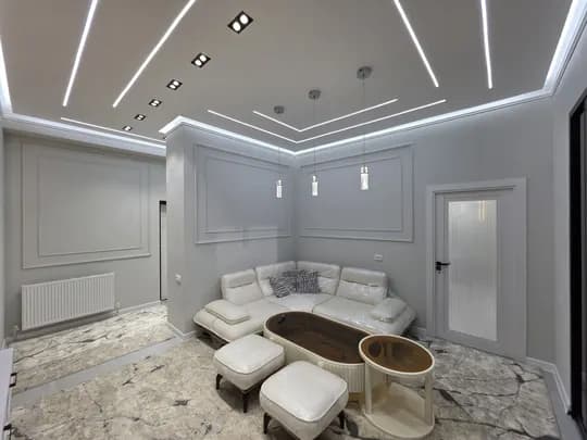 2 bedroom 60m² 4th floor. All equipment remains