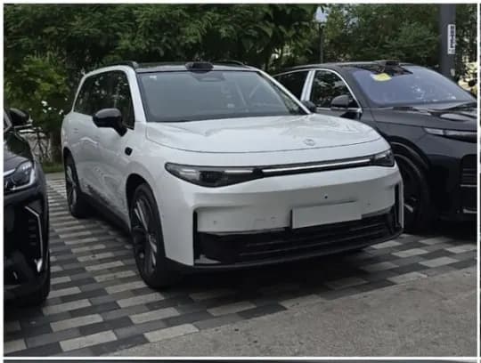 BYD C16