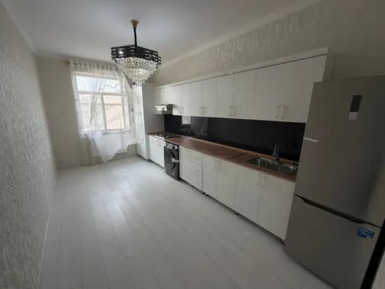 Korzinka Yaqinida apartment for sale