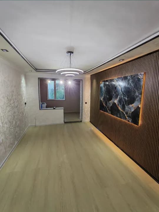Oltin Olma Square 2-room converted to 3