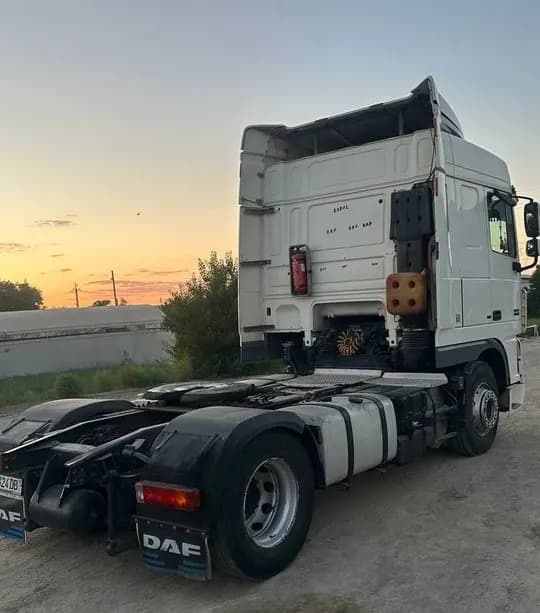 Тягач 4х2 DAF XF 460 EURO 5