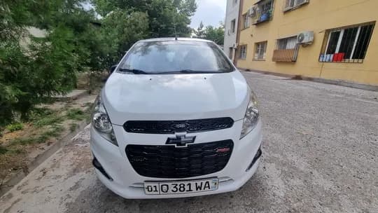 Mashina haydashga tayor