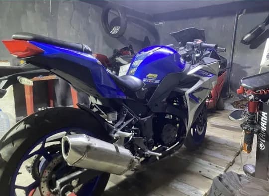 Yamaha r3 250 cc