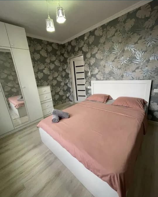 Apartment for rent urgently on Maxim Gorky