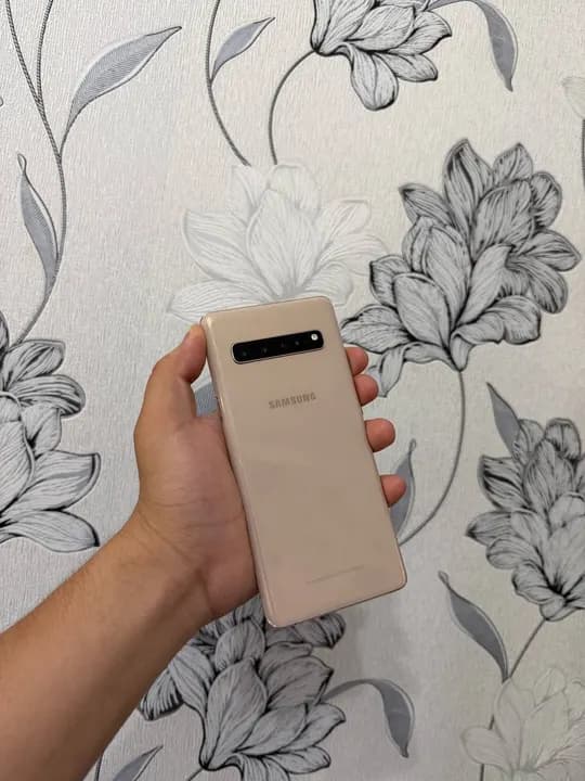 Samsung S10 5G sotiladi kelishiladi