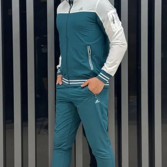 Sport kiyimi erkaklar uchun