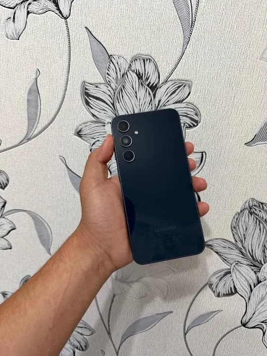 Samsung A35 sotiladi 128 GB