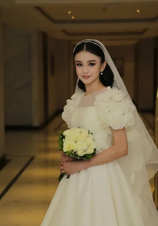 Prinsessa Yengli kelin ko'ylak