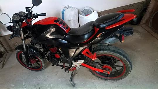 Moto satiladi 250ccDugasuu