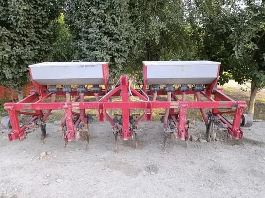 Sotiladi cultivator, Holati Zur