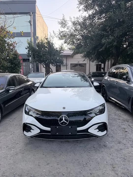 Mercedes-Benz EQE 500 4MATIC2025