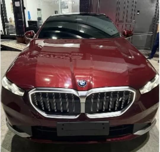 BMW i5 eDrive35L Luxury Full