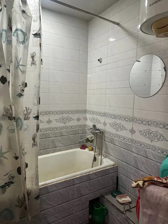 Girls Square Rentals