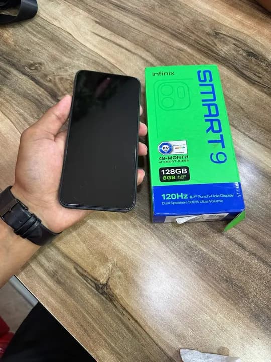 Infinix smart 9  sotiladi