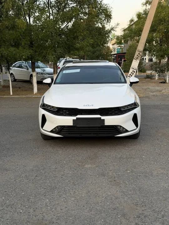 KIA K5 sotiladi
