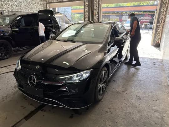 Mersedes benz ЕQE 500