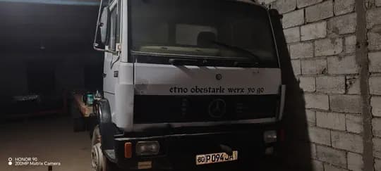 Mercedes sotiladi 1995