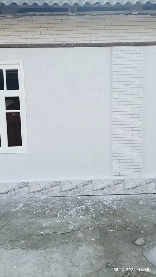 We offer the services of travertine craftsmen