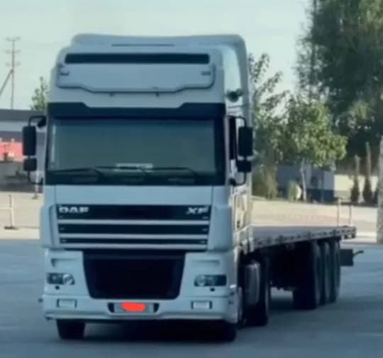 DAF XF 480 EURO 3 + площадка