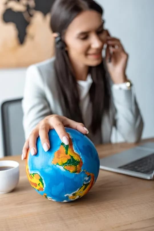 Apex Consulting is hiring for the position of Visa Processing Manager.