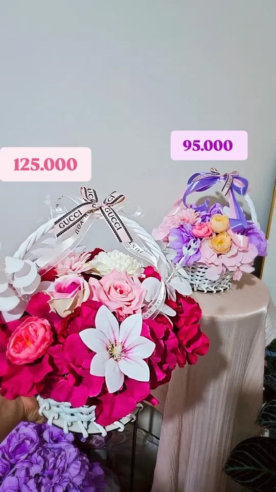 artificial flowers