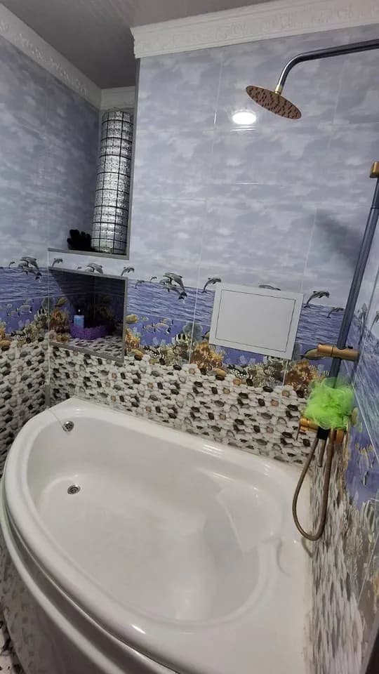 There are apartments for girls from Eshanguzar for 900,000.
