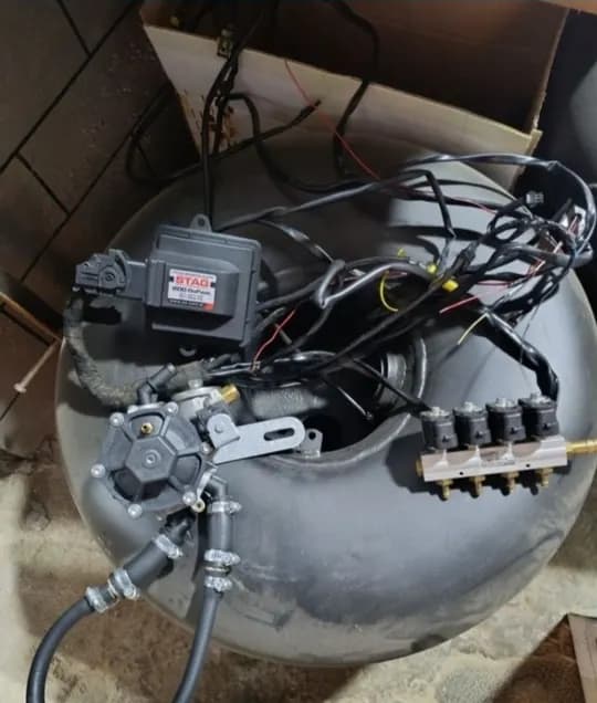Propane 4pakaleniya poland arginal miyya stag 200 gofast nozzle w01 reducer R02. Cylinders 47 liters tablet cylinder complex for sale