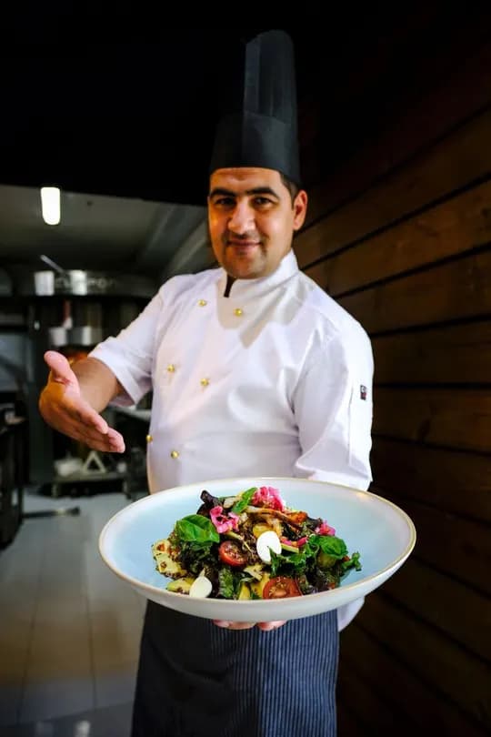 NATIONAL CUISINE NEEDS A QUALIFIED CHEF