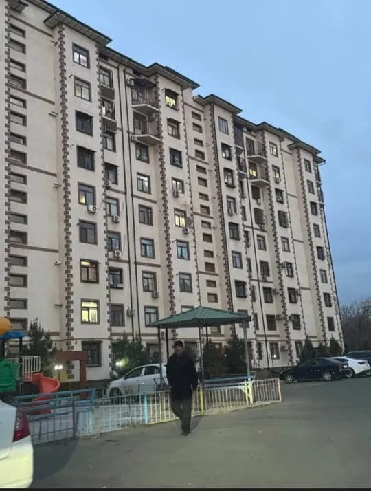 I am selling my 87 m^2 apartment at a reasonable price.