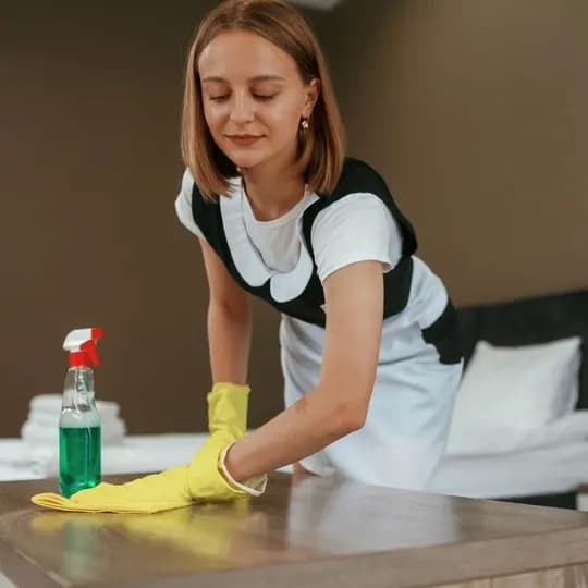 Для отеля требуются женщины.