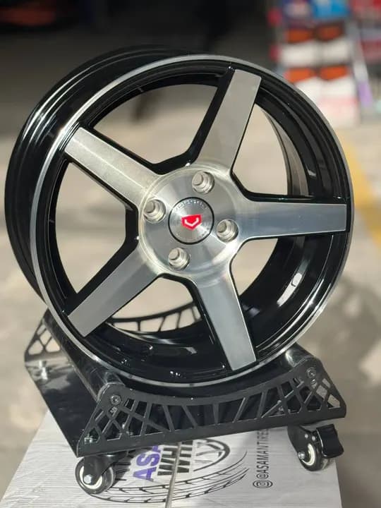 R17 aluminum rim