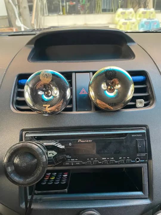 Air freshener for deflector