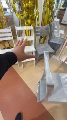Ikkitasi birda stulimiz sotuvda yangi maxsulot