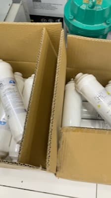 Suv filtrlari magistralni va osmos 1 dan 7 bosqichgacha tozalovchi sifatli garantiyali keng asortiment dastavka ustanovka kansultantsiya bor